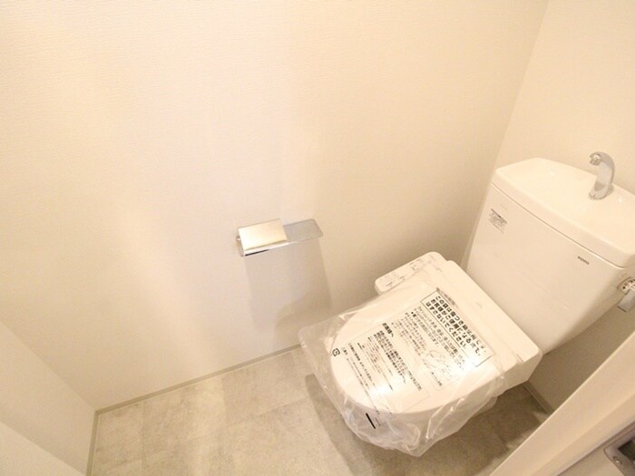 ライブガーデン江坂Ⅸの物件内観写真