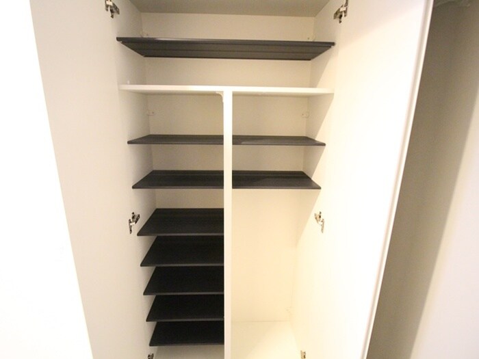 ライブガーデン江坂Ⅸの物件内観写真