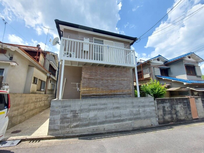 若草ハイツの物件外観写真