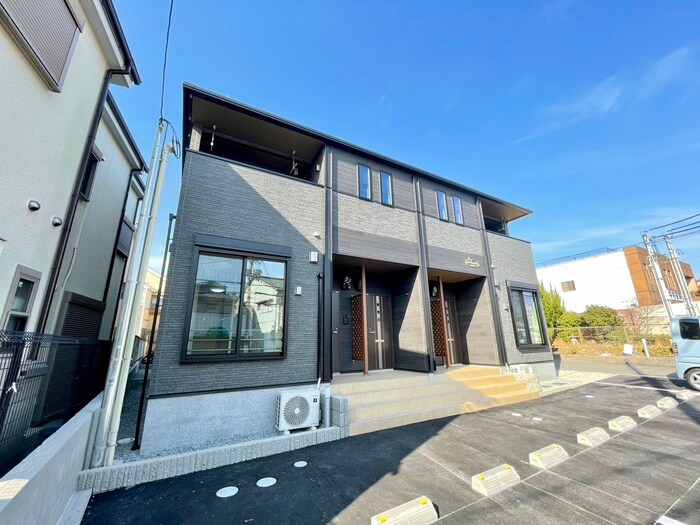 ユニホームⅥの物件外観写真