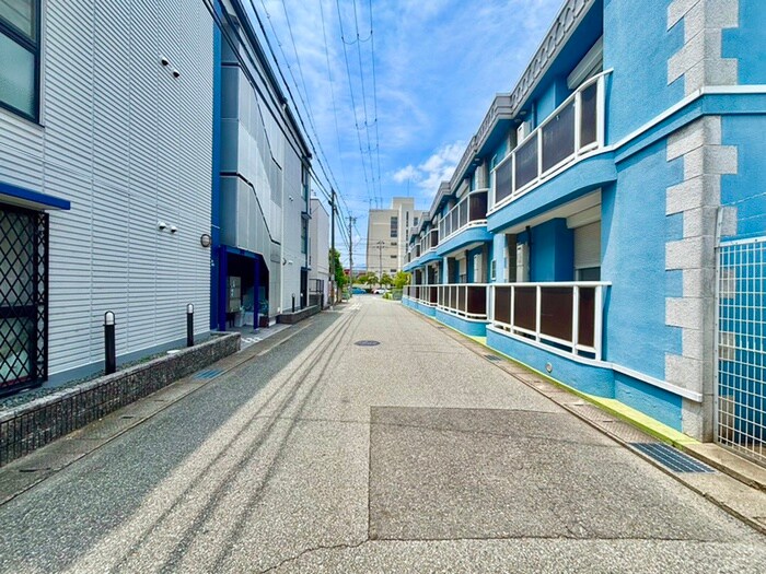 ヴィラサンローズの物件外観写真