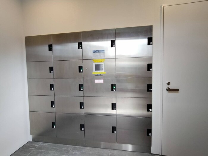 グランカーサ高井田の物件外観写真