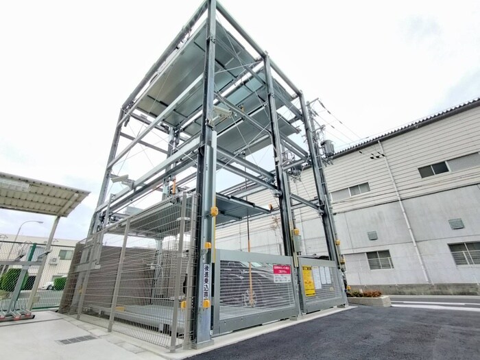 グランカーサ高井田の物件外観写真