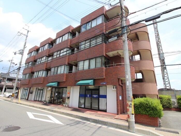 ビラ・アペックス京都竹田の物件外観写真