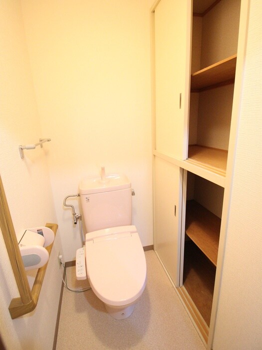 パヴォ―ネ植物園の物件内観写真