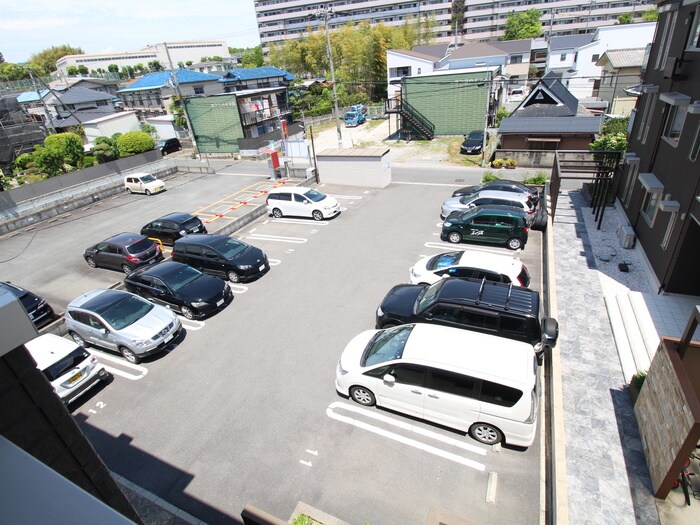 サンスクエア千里万博A棟の物件外観写真