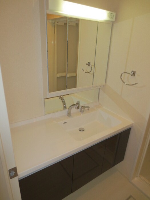 サンスクエア千里万博A棟の物件内観写真