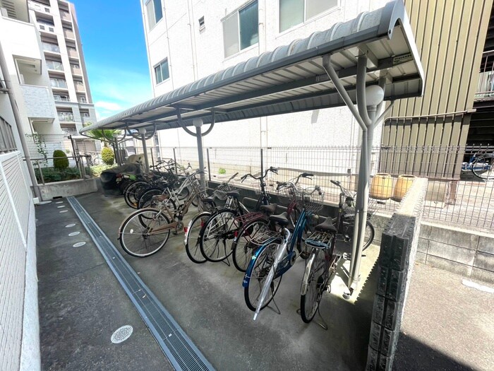 ラッフィナ－ト　フィオ－レの物件外観写真