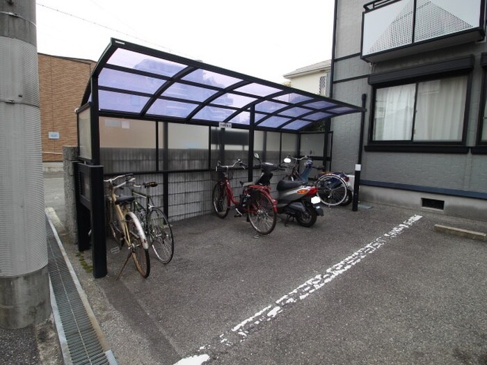 矢内ハイツ南花屋敷Ａ棟の物件外観写真