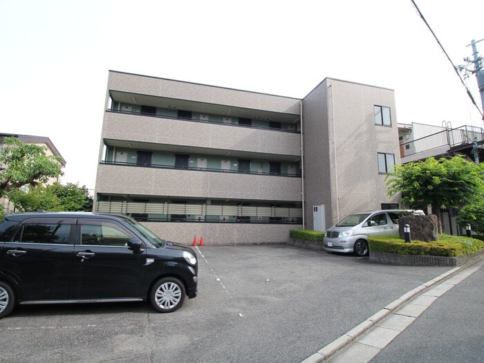 ジュネス・ブランド－ルの物件外観写真