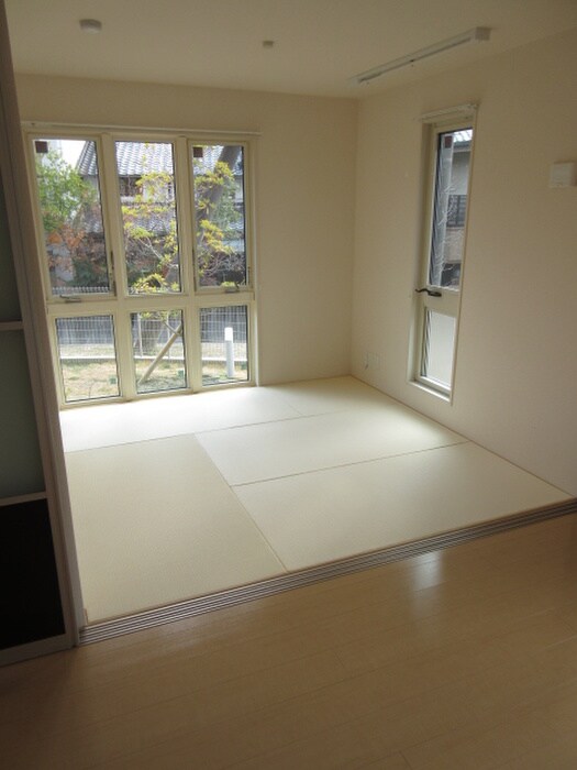 サンスクエア千里万博B棟の物件内観写真