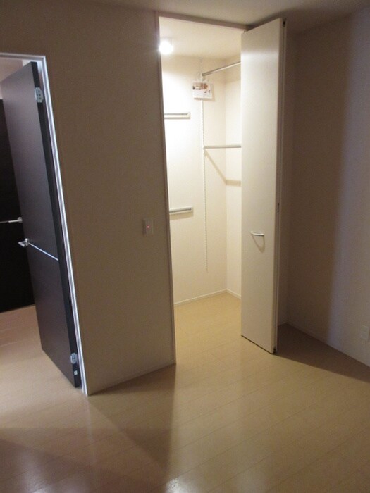 サンスクエア千里万博B棟の物件内観写真