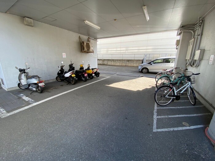 ツ－エイトフォ－ビルの物件外観写真