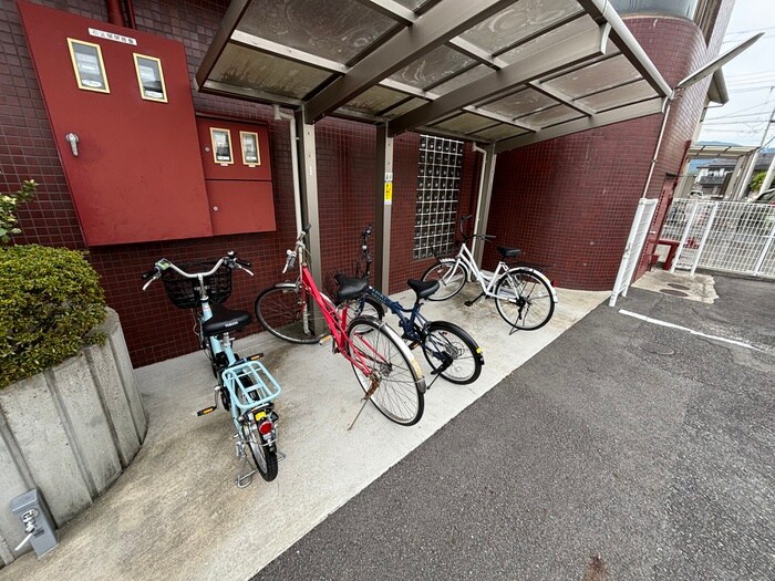 ロココ桂の物件外観写真