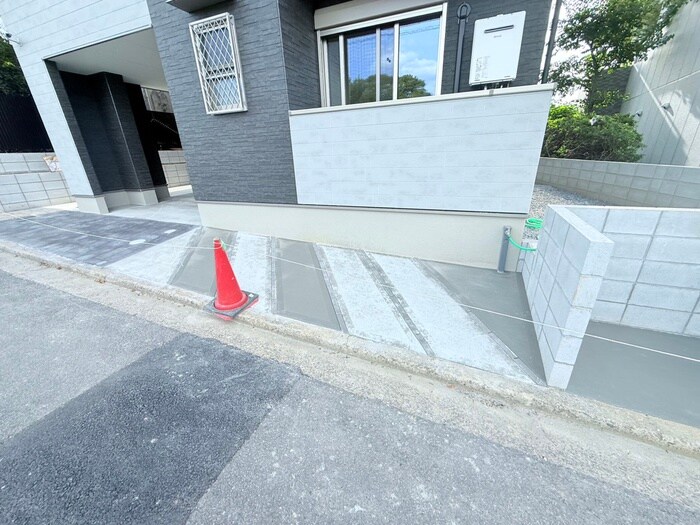 リヴェール長尾の物件外観写真