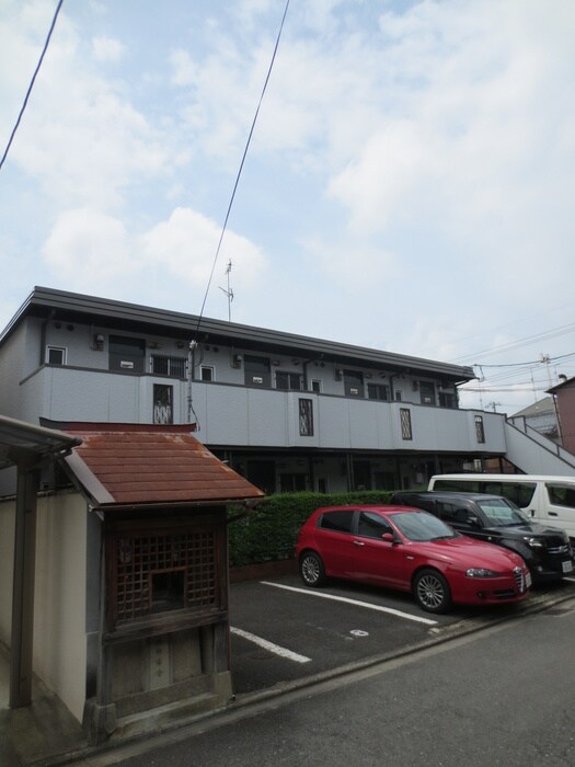 ホワイトハウスの物件外観写真