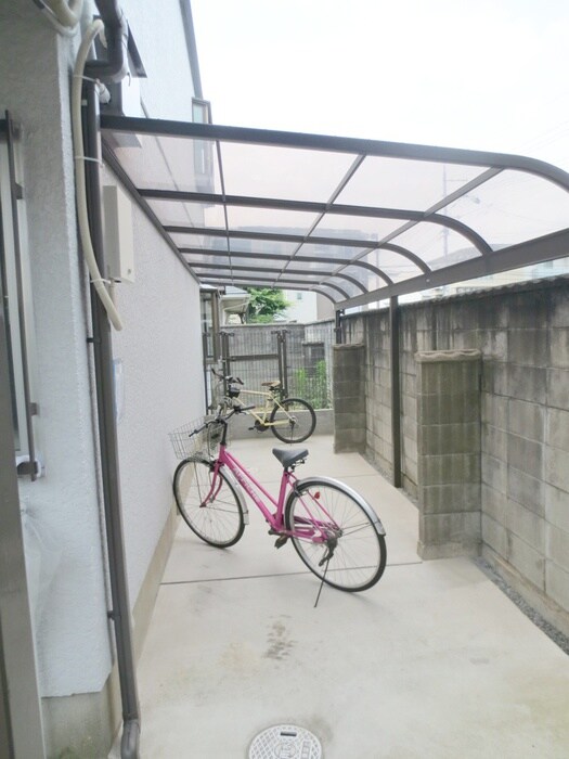 ホワイトハウスの物件外観写真