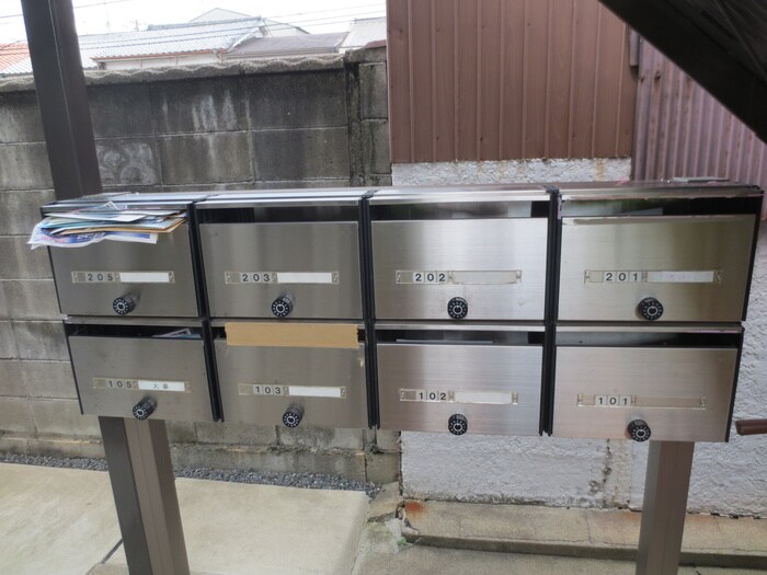 ホワイトハウスの物件外観写真