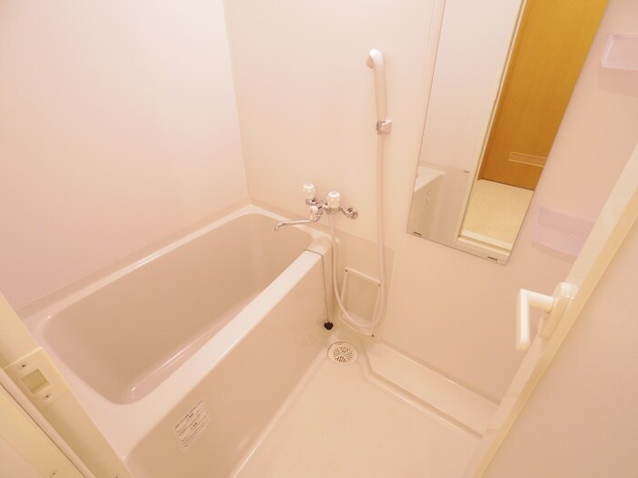 ベルビュー深草の物件内観写真