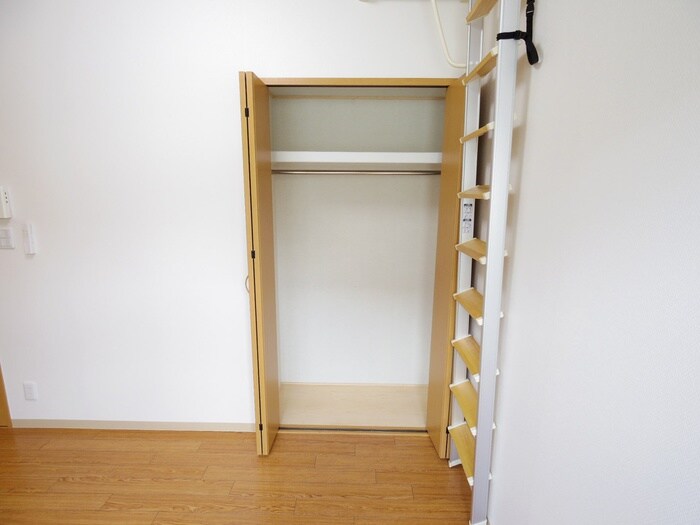 ベルビュー深草の物件内観写真