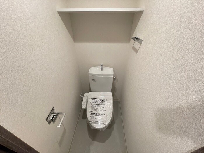 ﾌﾟﾚｻﾝｽﾊｰﾊﾞｰﾗﾝﾄﾞｱﾝﾄﾞ･ｼｰ(1405)の物件内観写真