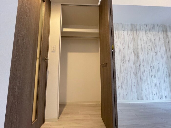 ﾌﾟﾚｻﾝｽﾊｰﾊﾞｰﾗﾝﾄﾞｱﾝﾄﾞ･ｼｰ(1405)の物件内観写真