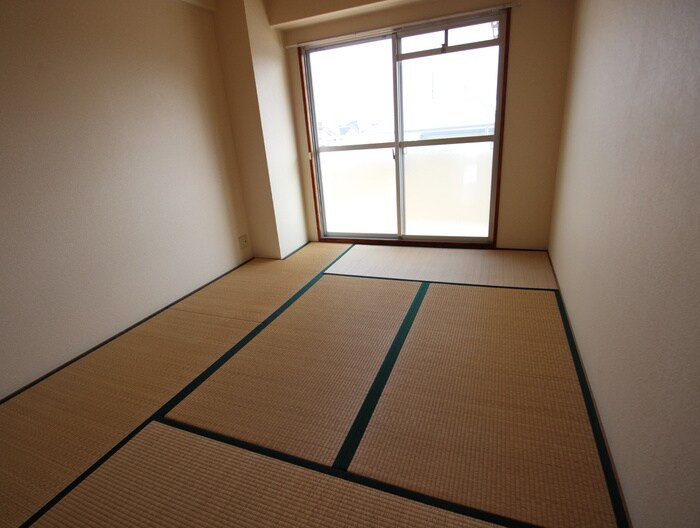 パストラーレ久米田の物件内観写真