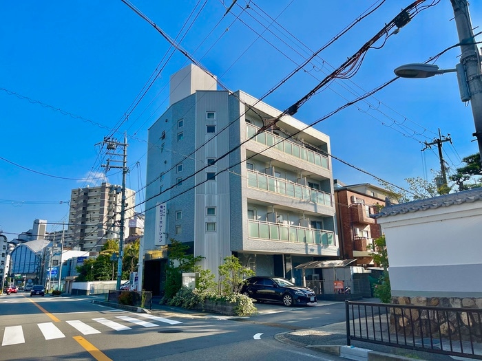 東和マンションの物件外観写真