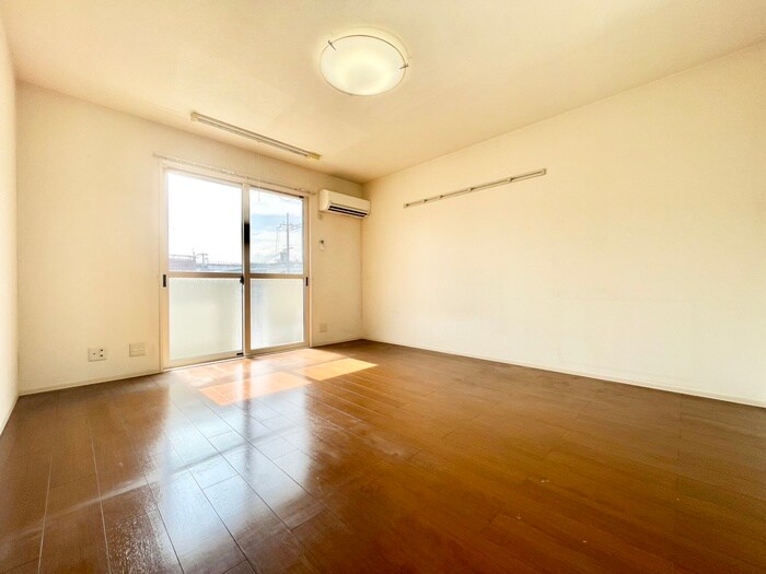 JUMEIRAH Aの物件内観写真