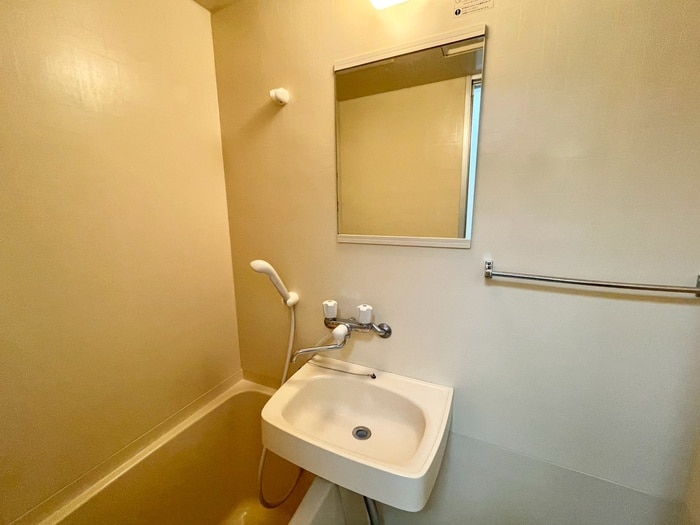 ファミ－ラ甲南の物件内観写真