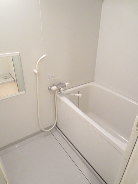 エスト・ドミ－ルの物件内観写真