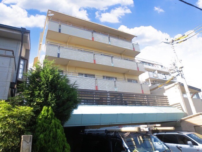 シャルレ服部の物件外観写真