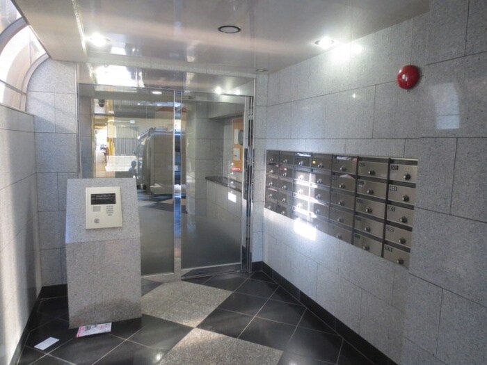 シャルレ服部の物件外観写真