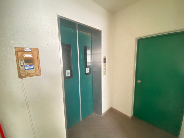 シェルマンションの物件外観写真