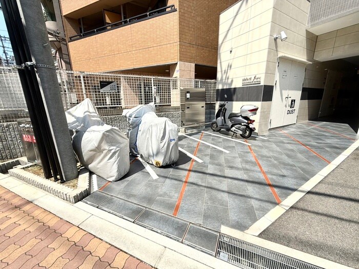 セレニテフラン野田阪神駅前の物件外観写真