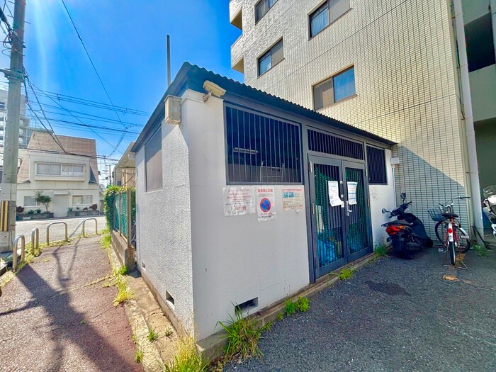 リベラルパレス平野の物件外観写真