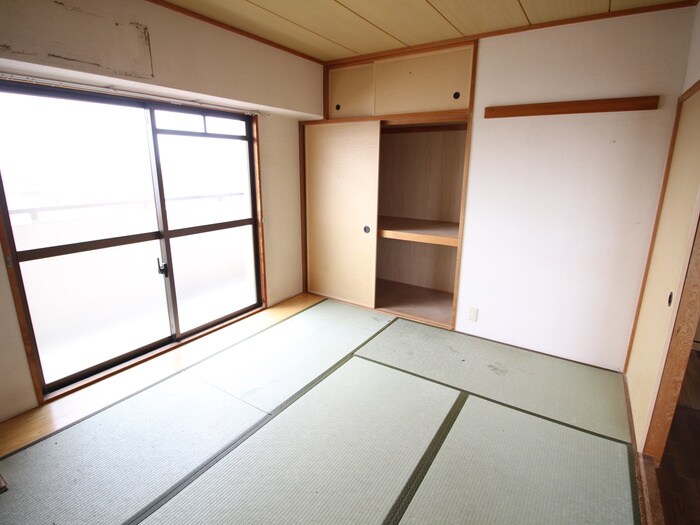 アモル甲東園の物件内観写真