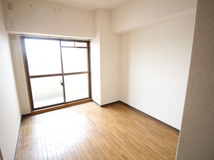 アモル甲東園の物件内観写真