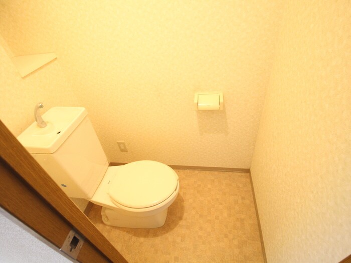 アモル甲東園の物件内観写真