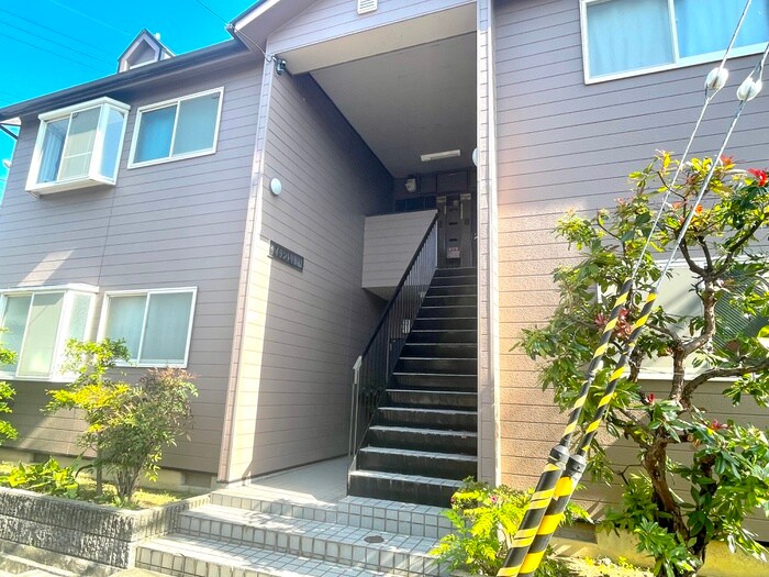 サイラント甲風園の物件外観写真