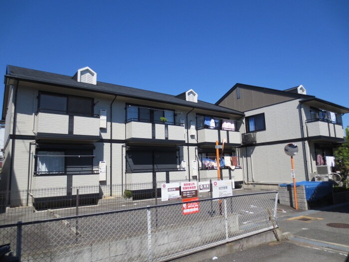 ドミールシャルマンの物件外観写真