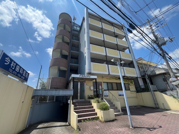 プラザイマイマンションの物件外観写真