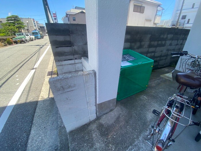 甲陽マンションの物件外観写真