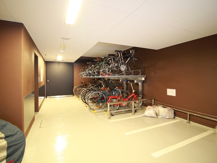 パークアクシス本町の物件外観写真