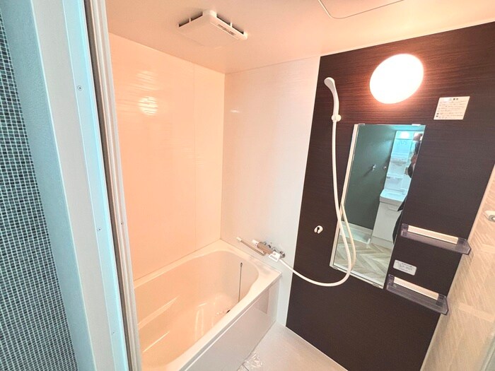 ラジュニ－ル春日丘の物件内観写真