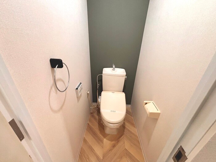 ラジュニ－ル春日丘の物件内観写真