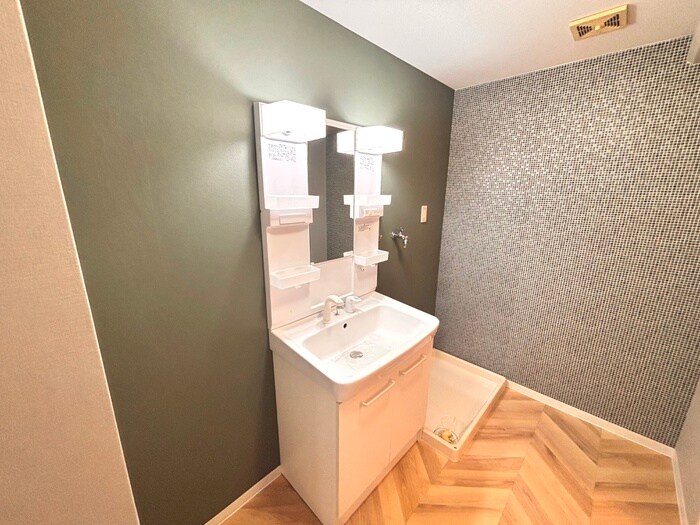 ラジュニ－ル春日丘の物件内観写真