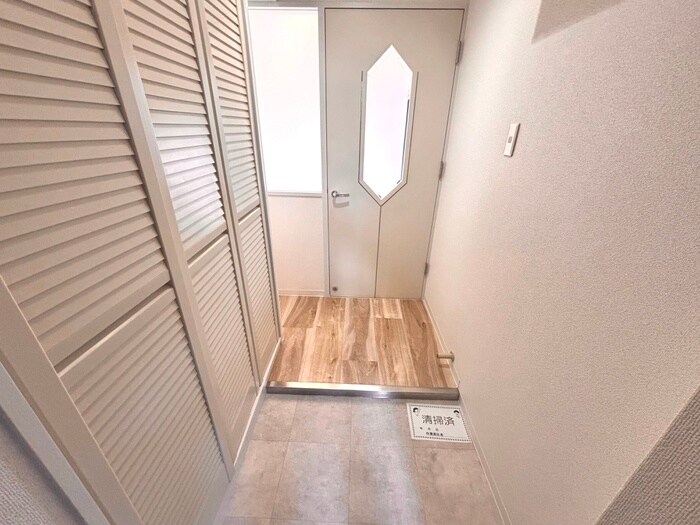 ラジュニ－ル春日丘の物件内観写真