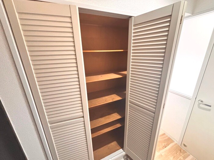 ラジュニ－ル春日丘の物件内観写真