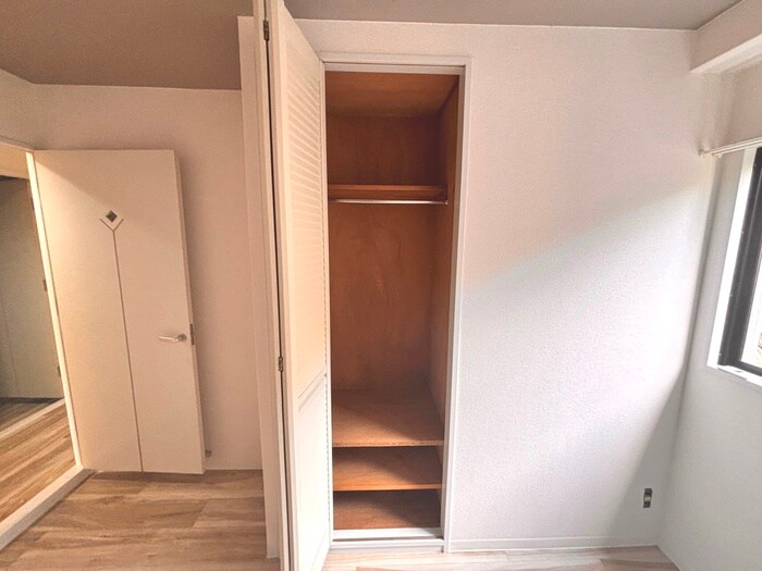 ラジュニ－ル春日丘の物件内観写真